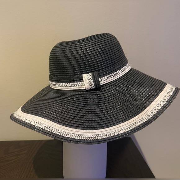 Chapeau De Soleil Femme Magid à Larges Bords Avec Ruban Noir - Paille Beige - Taille Unique Neuf Sans étiquette
